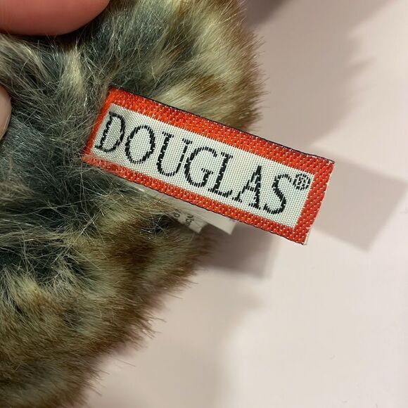Douglas Cuddle Toys Gray Chinchilla 4127 Camilla NWT Excellent Used Condition - Picture 10 of 12